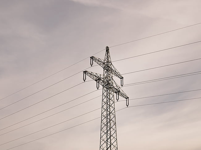 高壓電纜為什么接地作用